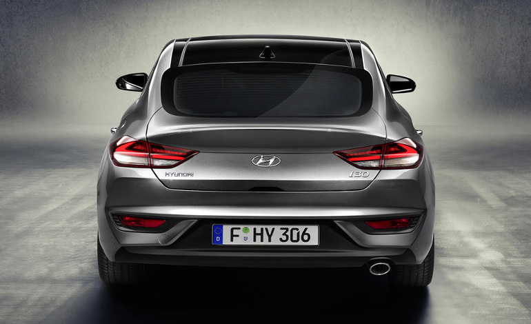 [تصویر:  all-new_hyundai_i30_fastback_3.jpg]